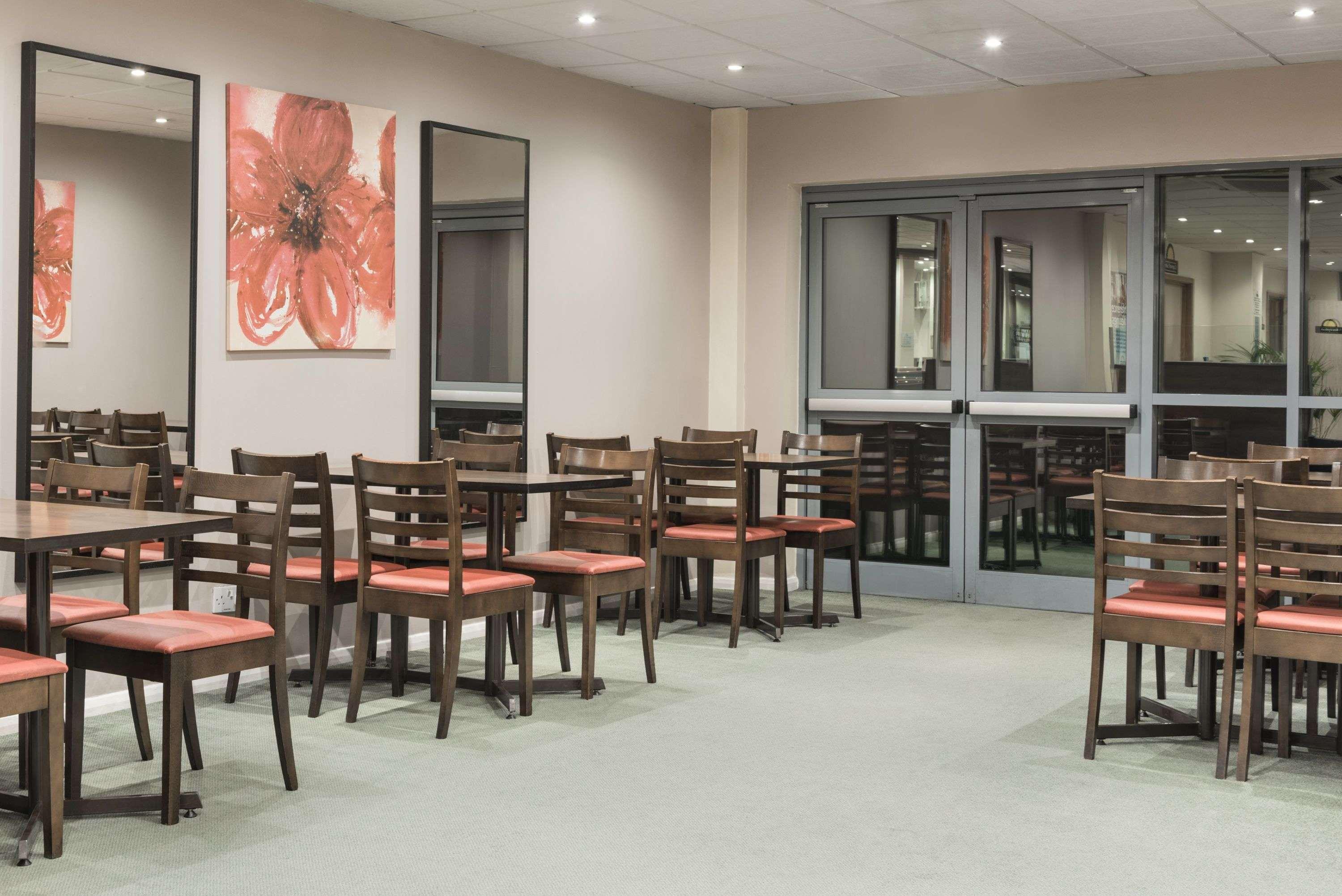 Days Inn By Wyndham Donington Castle Donington Kültér fotó
