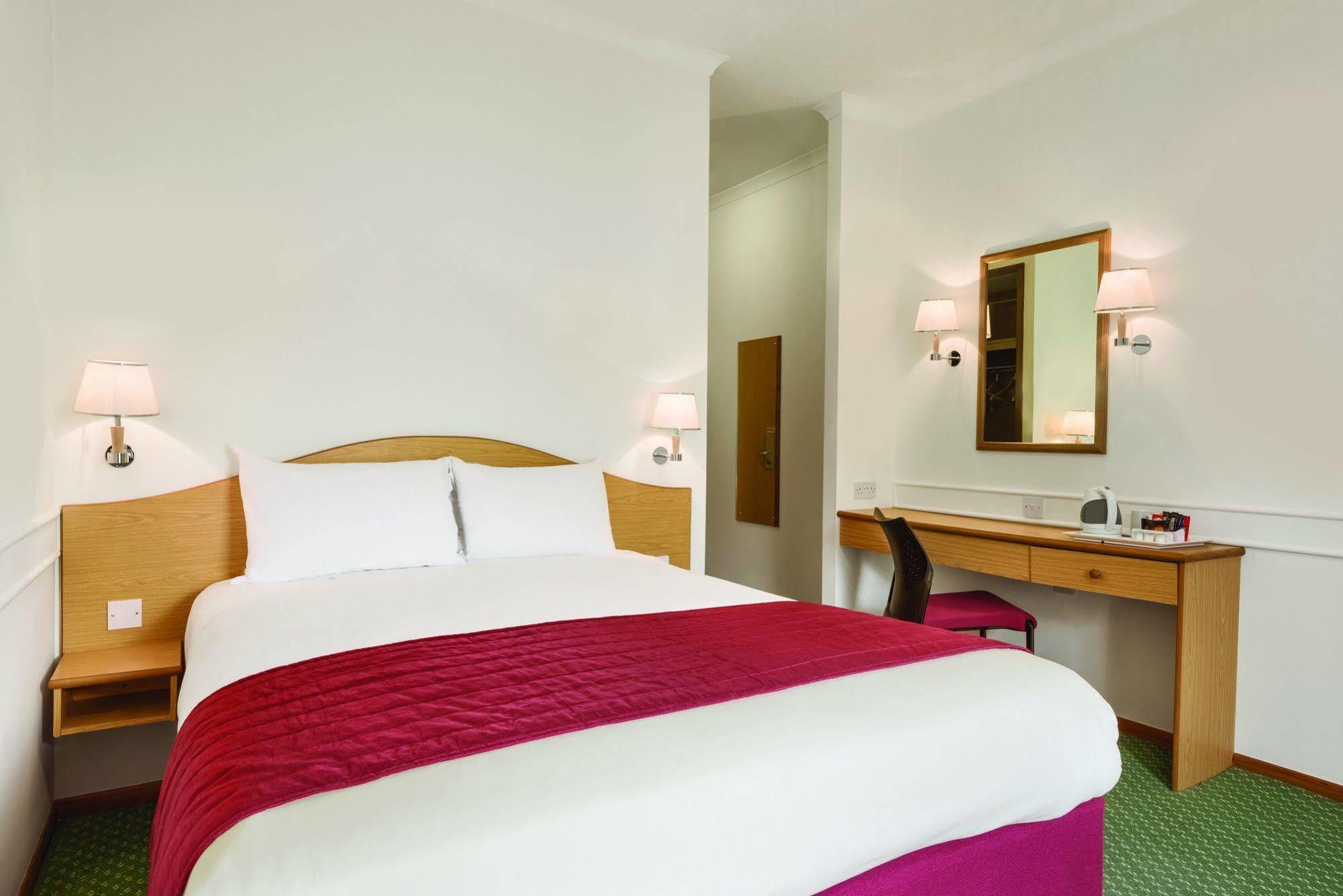 Days Inn By Wyndham Donington Castle Donington Kültér fotó