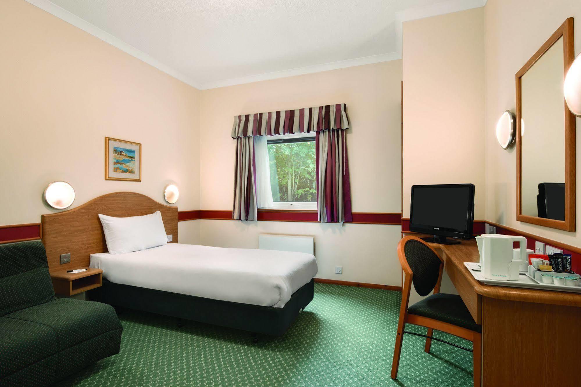 Days Inn By Wyndham Donington Castle Donington Kültér fotó