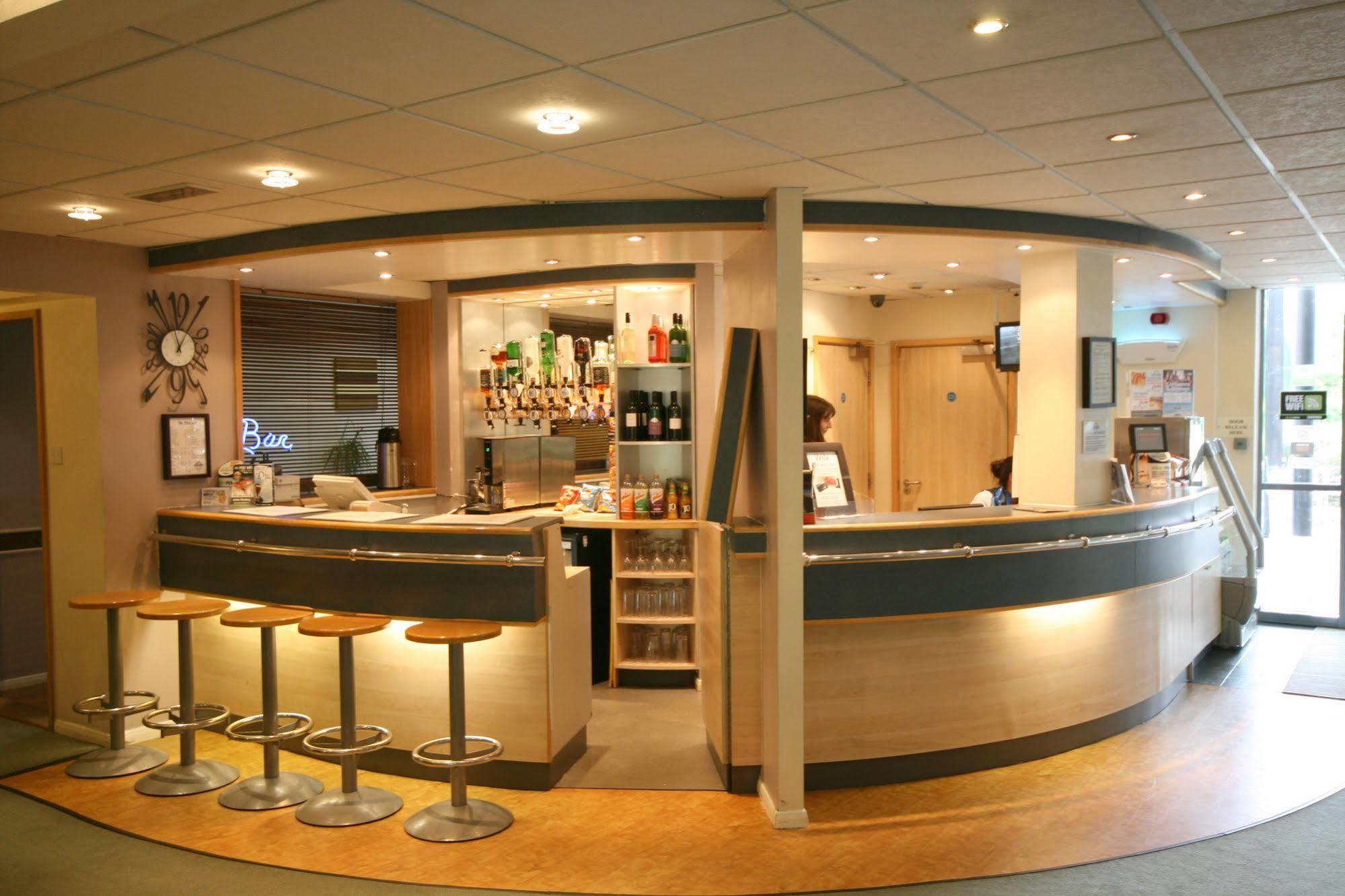 Days Inn By Wyndham Donington Castle Donington Kültér fotó
